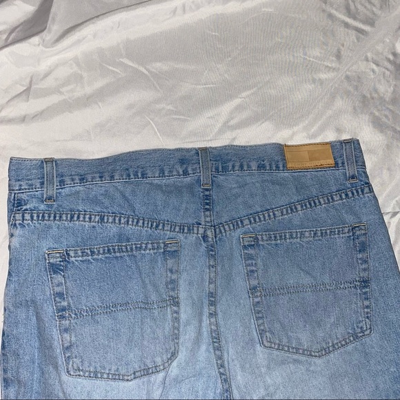 Tommy Hilfiger Distressed Jeans - Picture 5 of 6